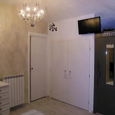 Il Giardino Di Gio' 別荘 インペリア